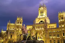 Ejercicio_Mod4_Final_DavidPulido/Imagenes/Madrid.png